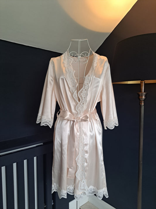 Personalised Dusty Pink Satin and Lace Robes – Perfect for Brides, Bridesmaids & Debs